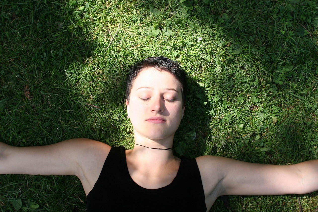 Zen Living: Finding Peace and Purpose in the Present Moment