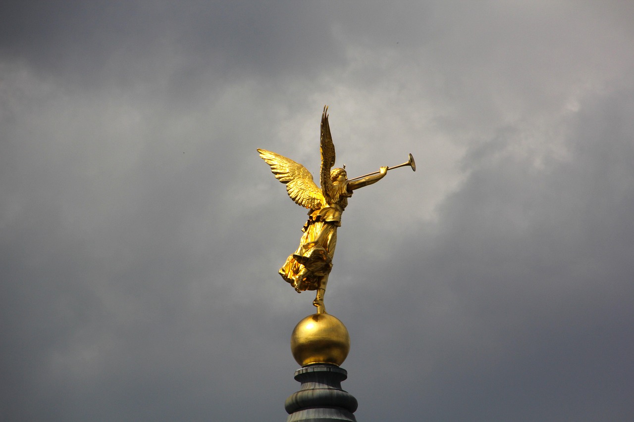 Archangel Gabriel: The Celestial Herald of Divine Announcements and Spiritual Awakening